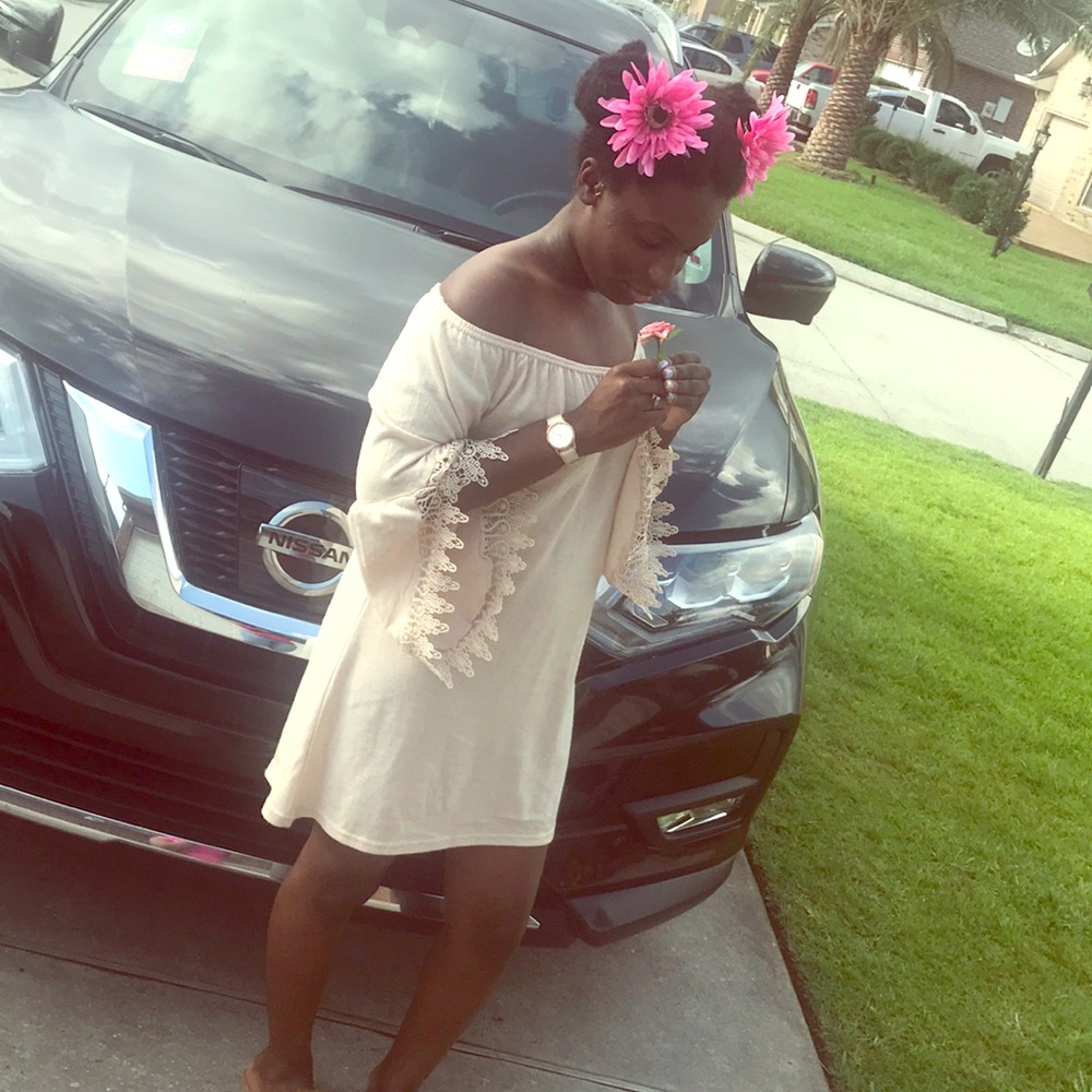 Win win open sleeves lace tunic